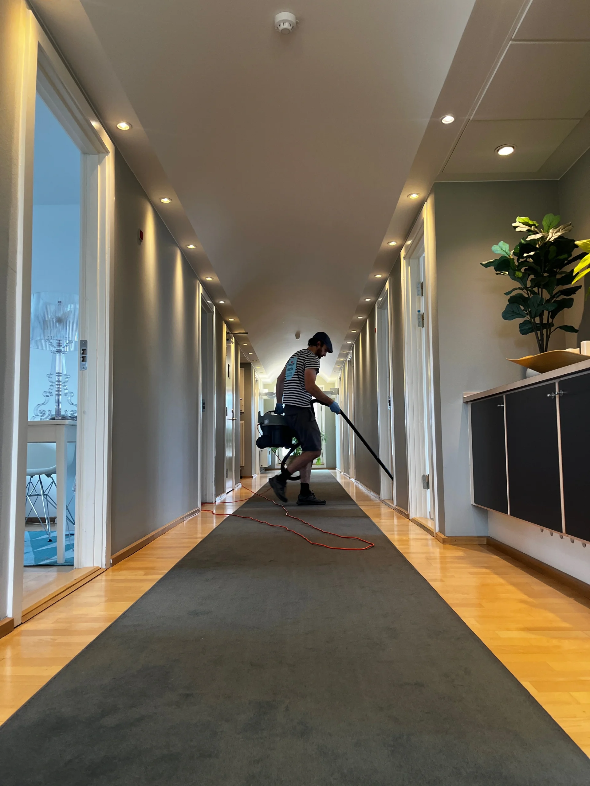 Hellerup-Office-scaled.webp